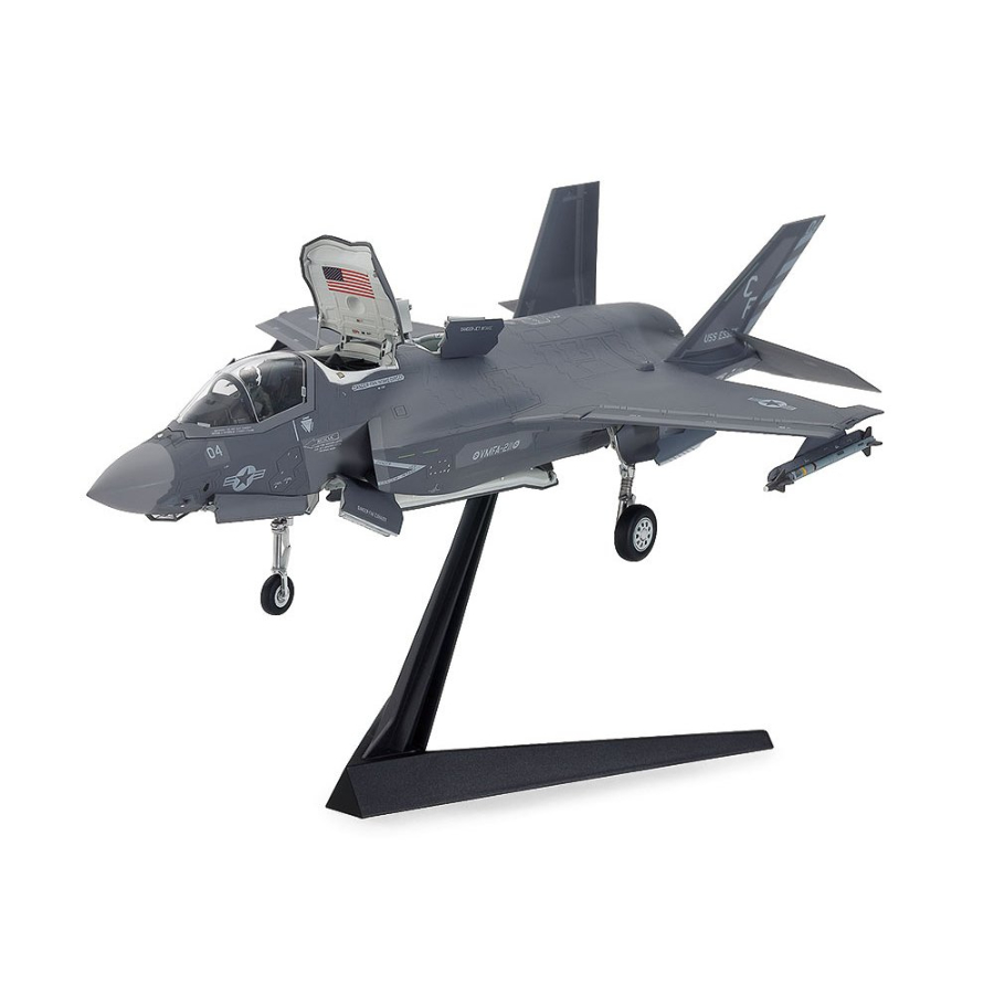 Tamiya Model Kit 1:24 Lockheed Martin F-35 B Lightning II