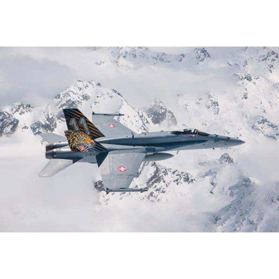 Italeri Model Kit 1:72 FA-18 Hornet Tiger Meet 2016 Special Colour
