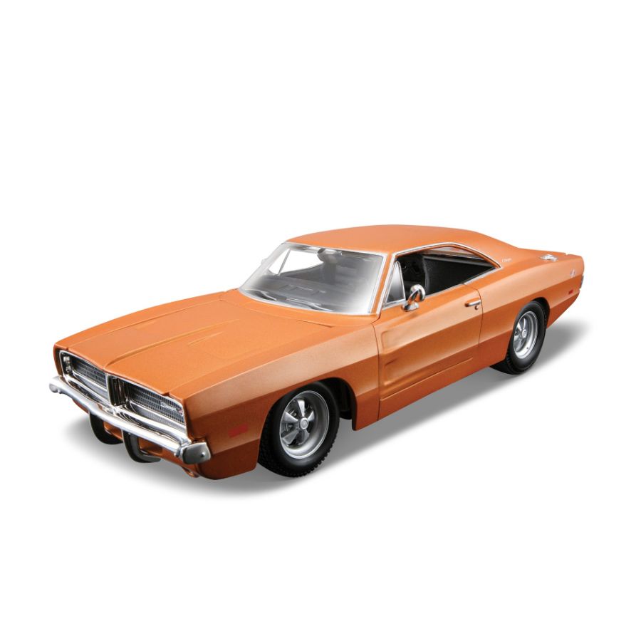 Maisto Diecast 1:24 Kit 1969 Dodge Charger RT Assorted